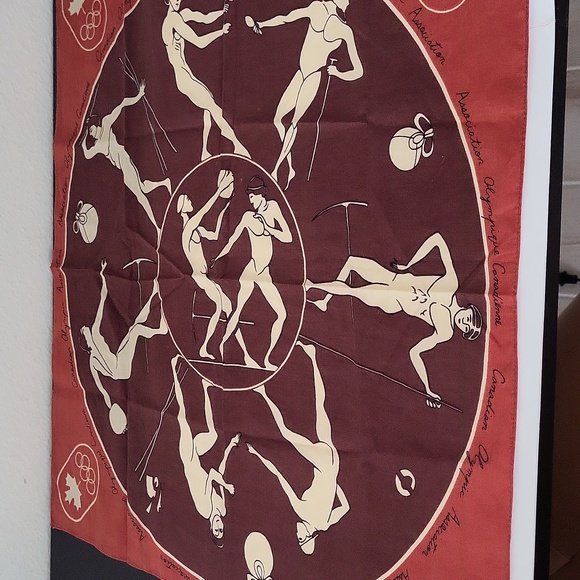 Vintage Canadian Olympic Association Square Scarf Olympic Greek Figures 20"x 20" - Picture 10 of 10